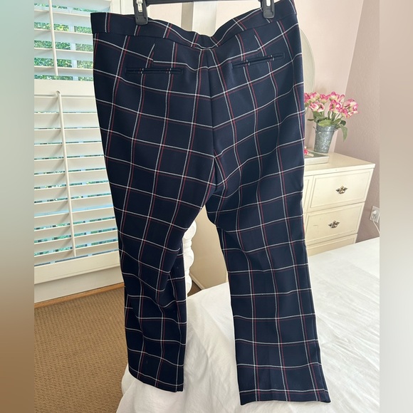 Ann Taylor Ankle Pant - Picture 2 of 6